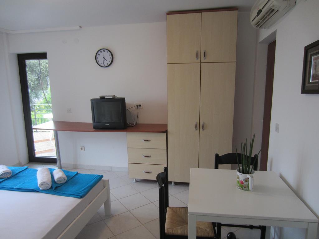 Apartments Minja Nerin Petrovac Exterior foto
